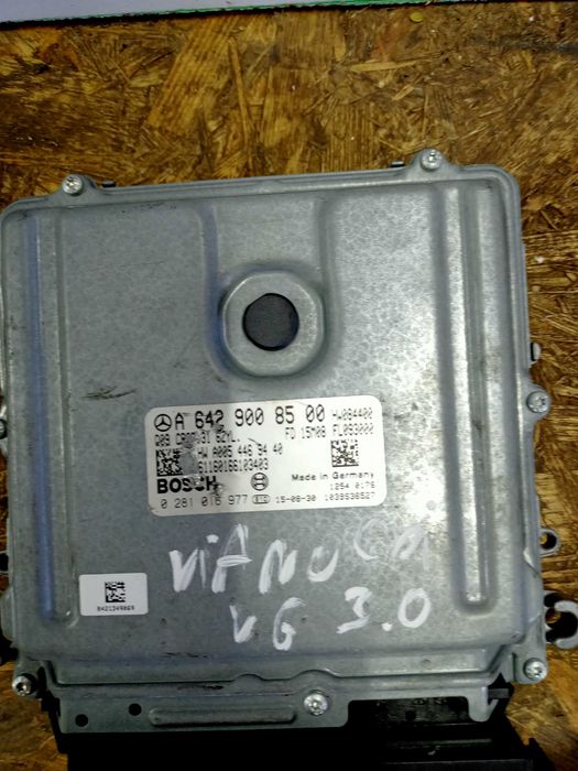 Mercedes Vito Viano 3.0 CDI V6 642 komputer sterownik silnika ECU