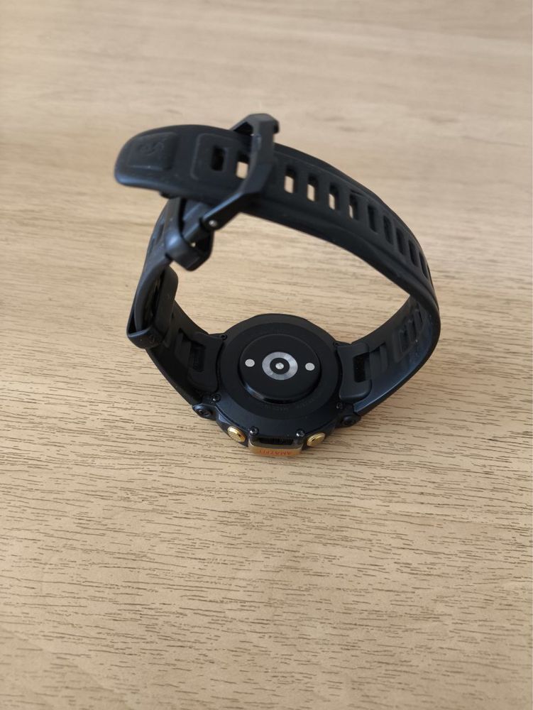 Смарт-часы Amazfit T-Rex 2