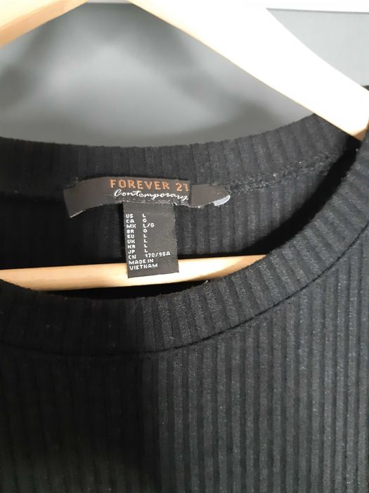 czarna dopasowana dzianinowa prążkowana sukienka sweterek Forever 21 L
