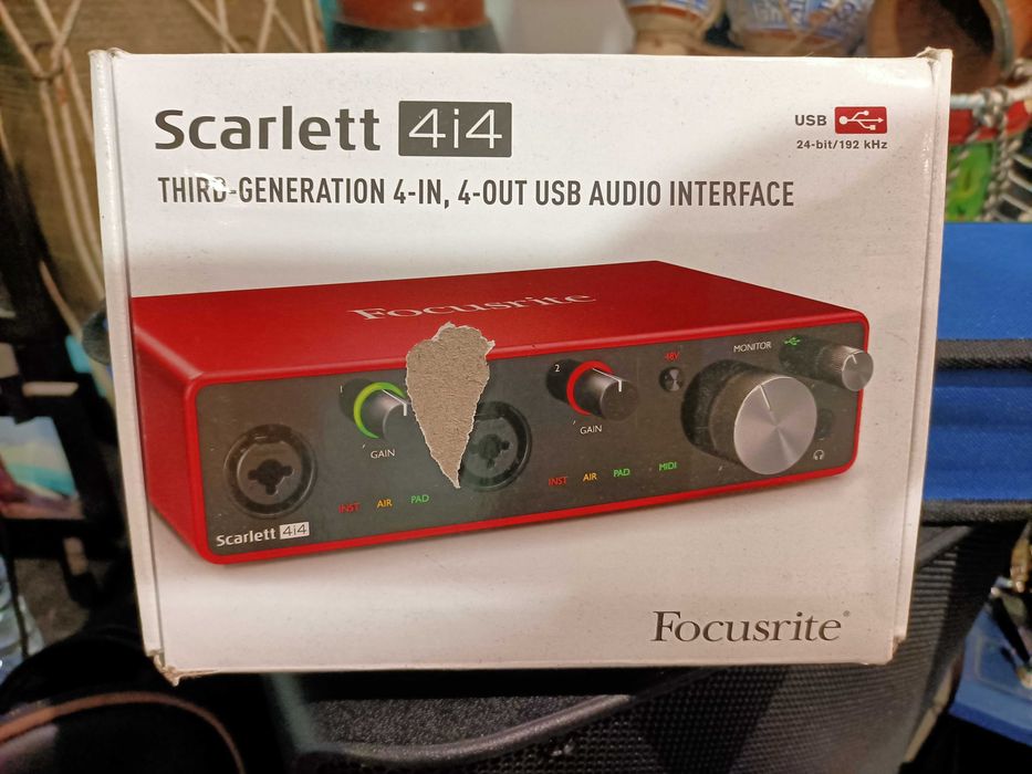 Placa de som scarlett 4i4 3rd gen