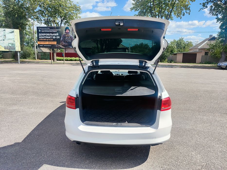Продам автомобіль Volkswagen Passat B7