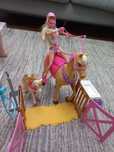 Barbie stajnia i 2 koniki