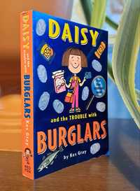 Книга англійською для підлітків. Daisy and the Trouble with Burglars