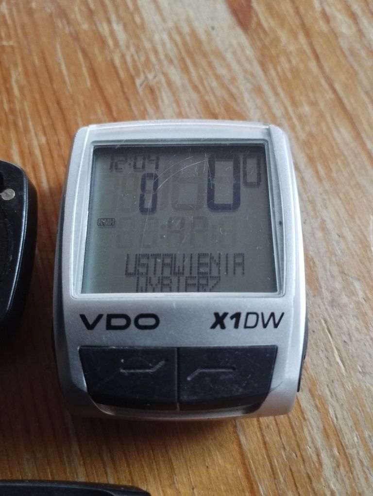 Licznik rowerowy VDO x1dw bezprzewodowy, jak Sigma