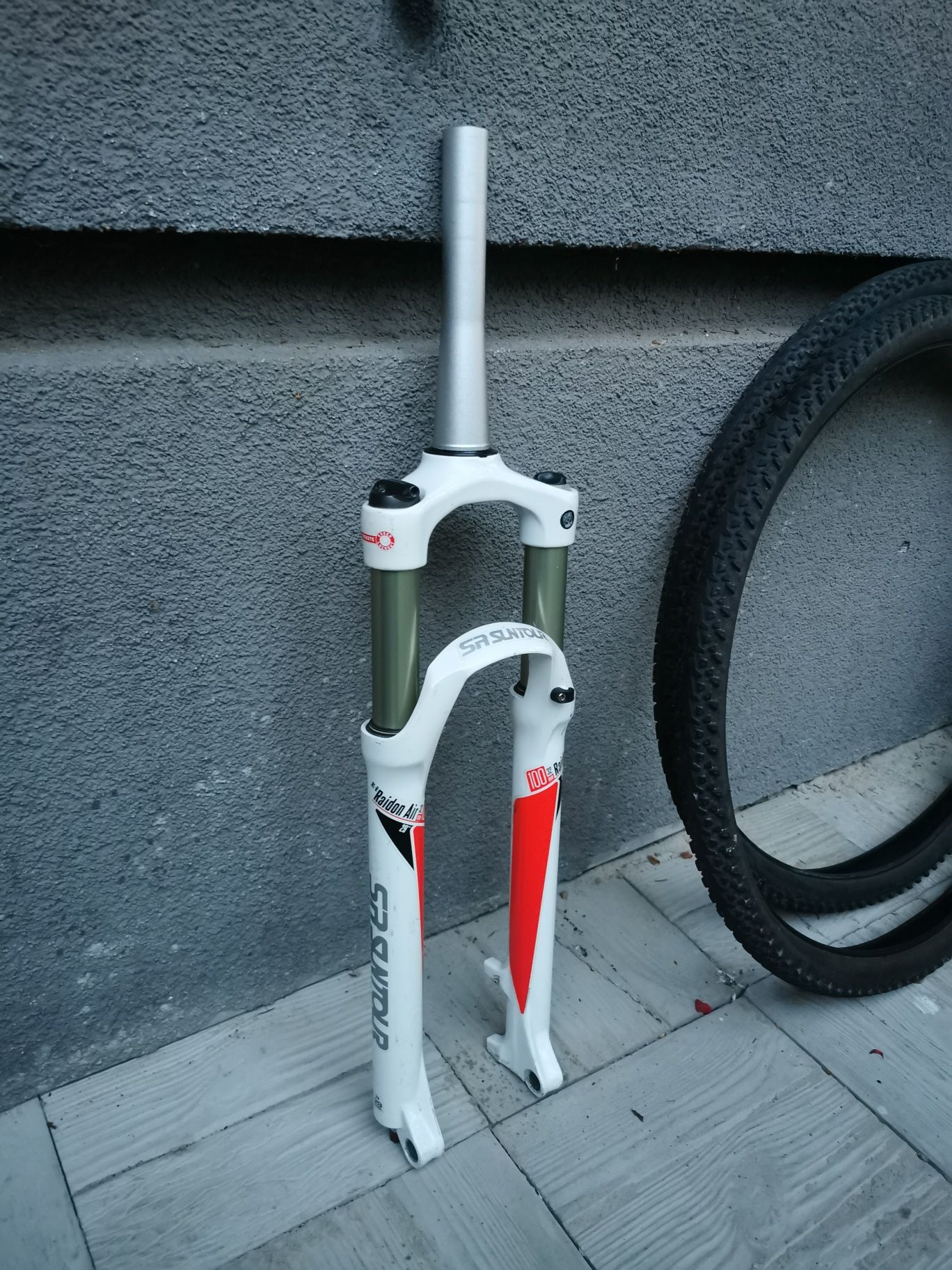 Widelec sr suntour raidon 29
