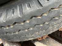 Pneus 7.5x20 e 4 jantes