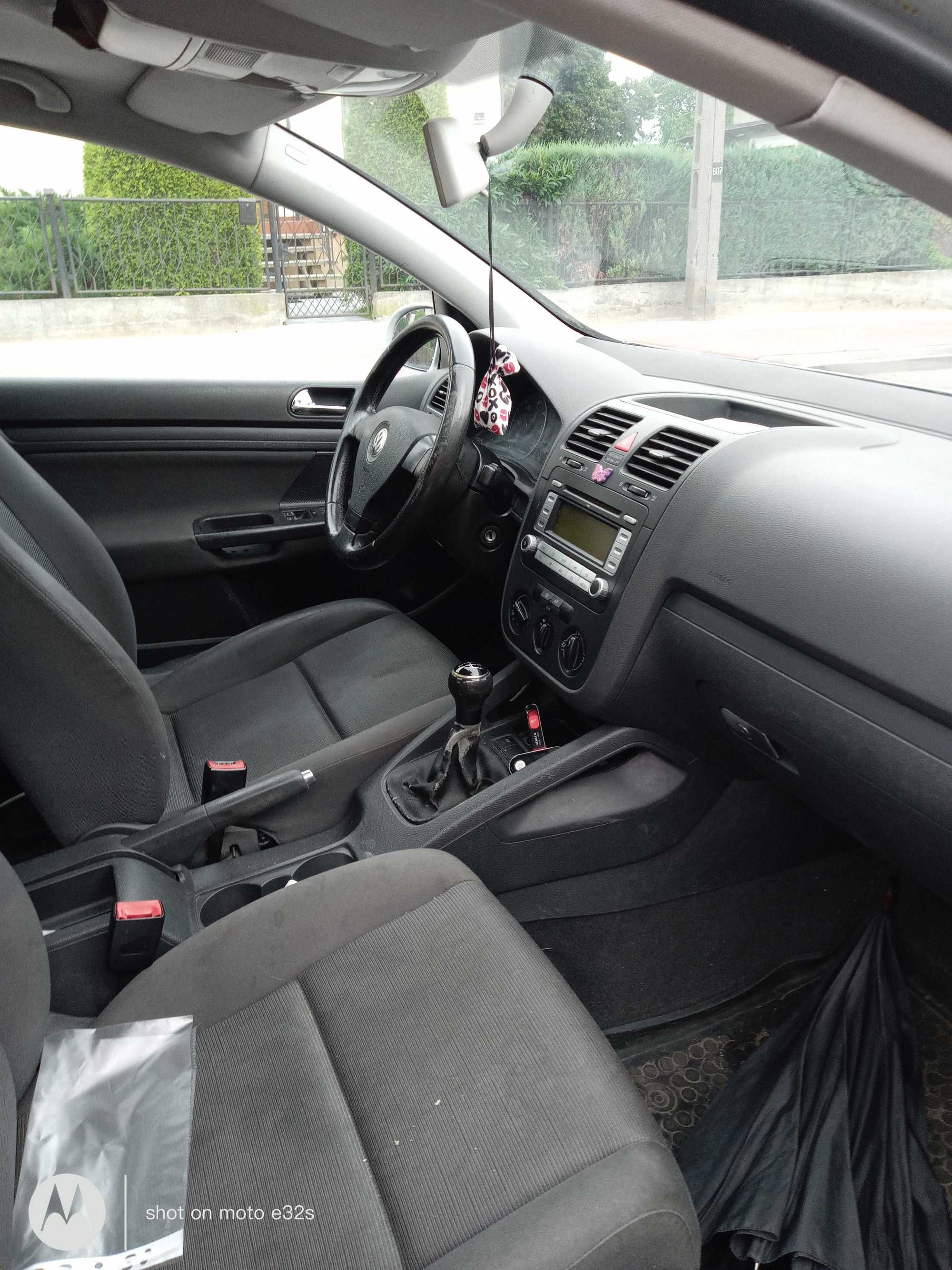 sprzedam golfa 1.9 TDI 2006