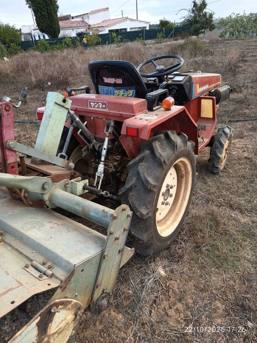 Tractor YANMAR 23 cv 4 WD 1000 horas