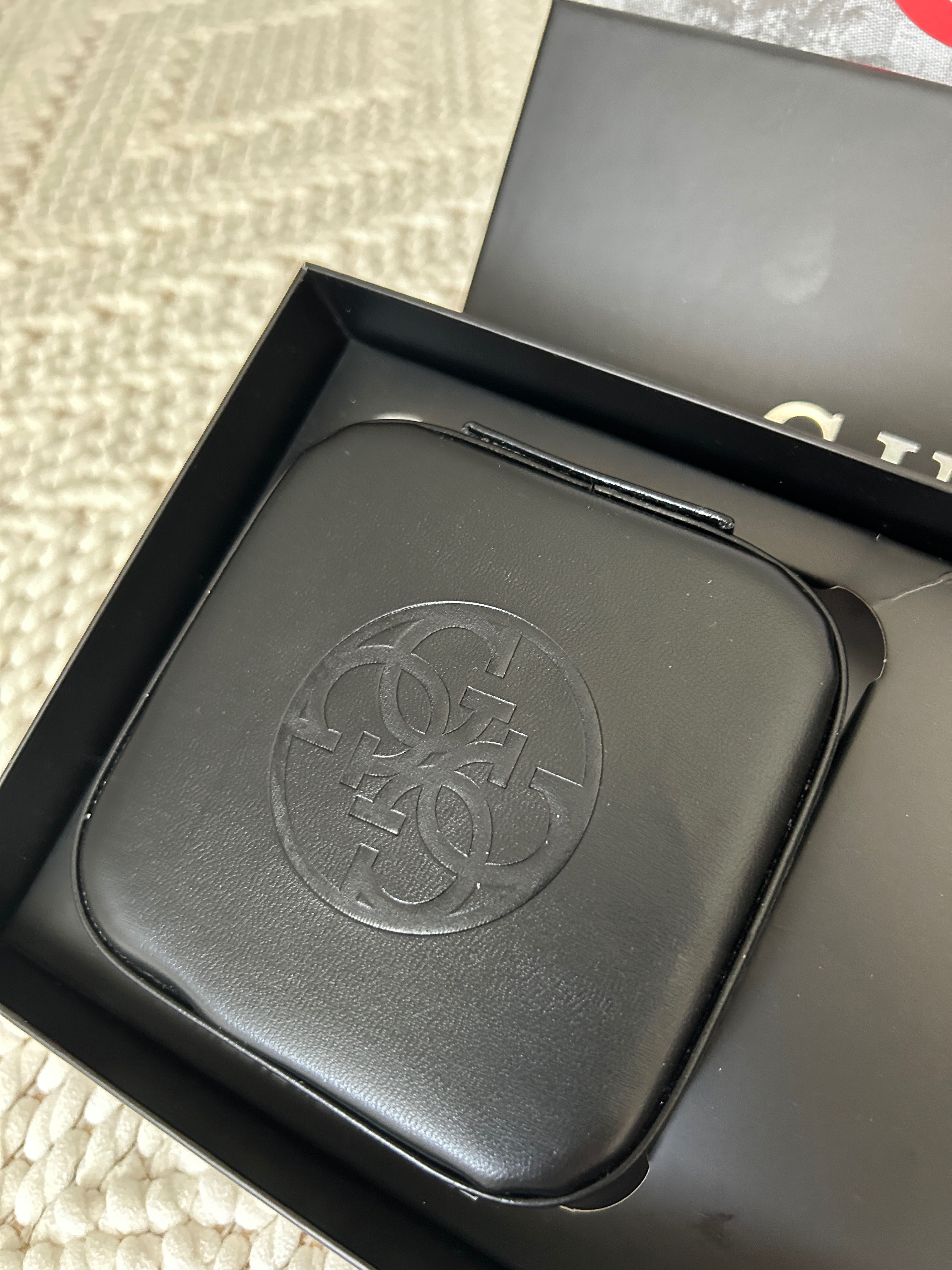 Guess komplet braqnsoletka + kolczyki,  + etui