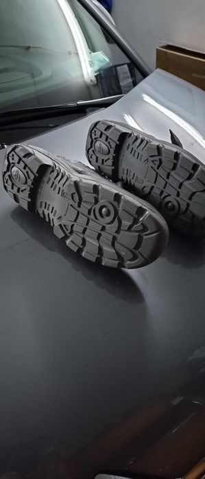 Buty robocze olejo i wodo odporne