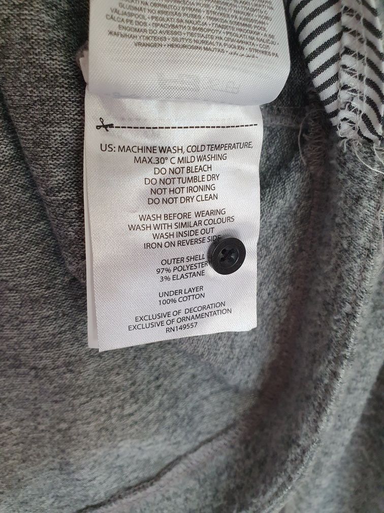 Sweter z kołnierzem