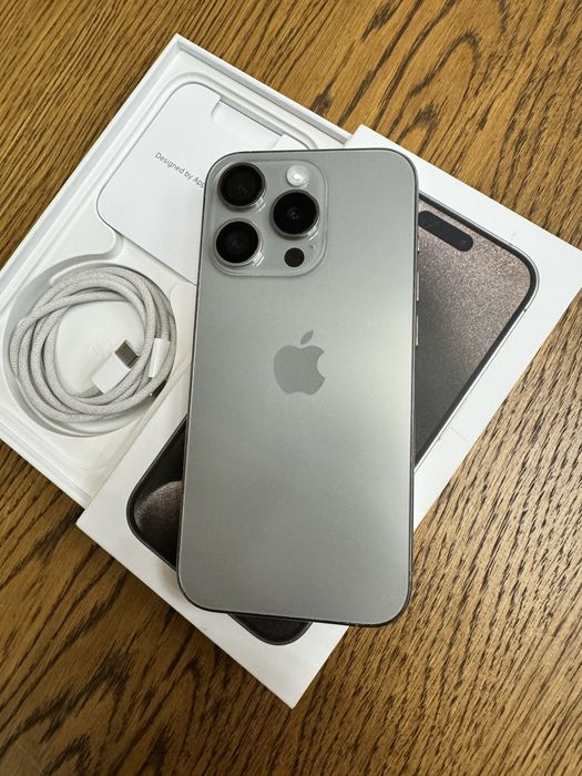 IPhone 15 Pro 256gb ідеал 10/10 батарея 87%