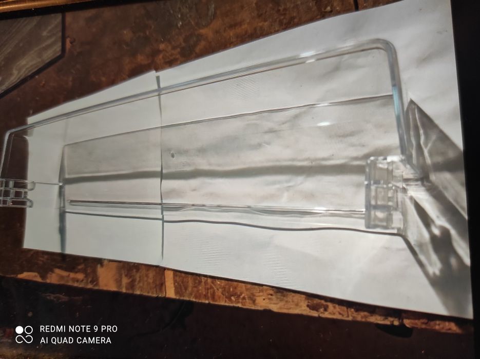 Полка холодильника