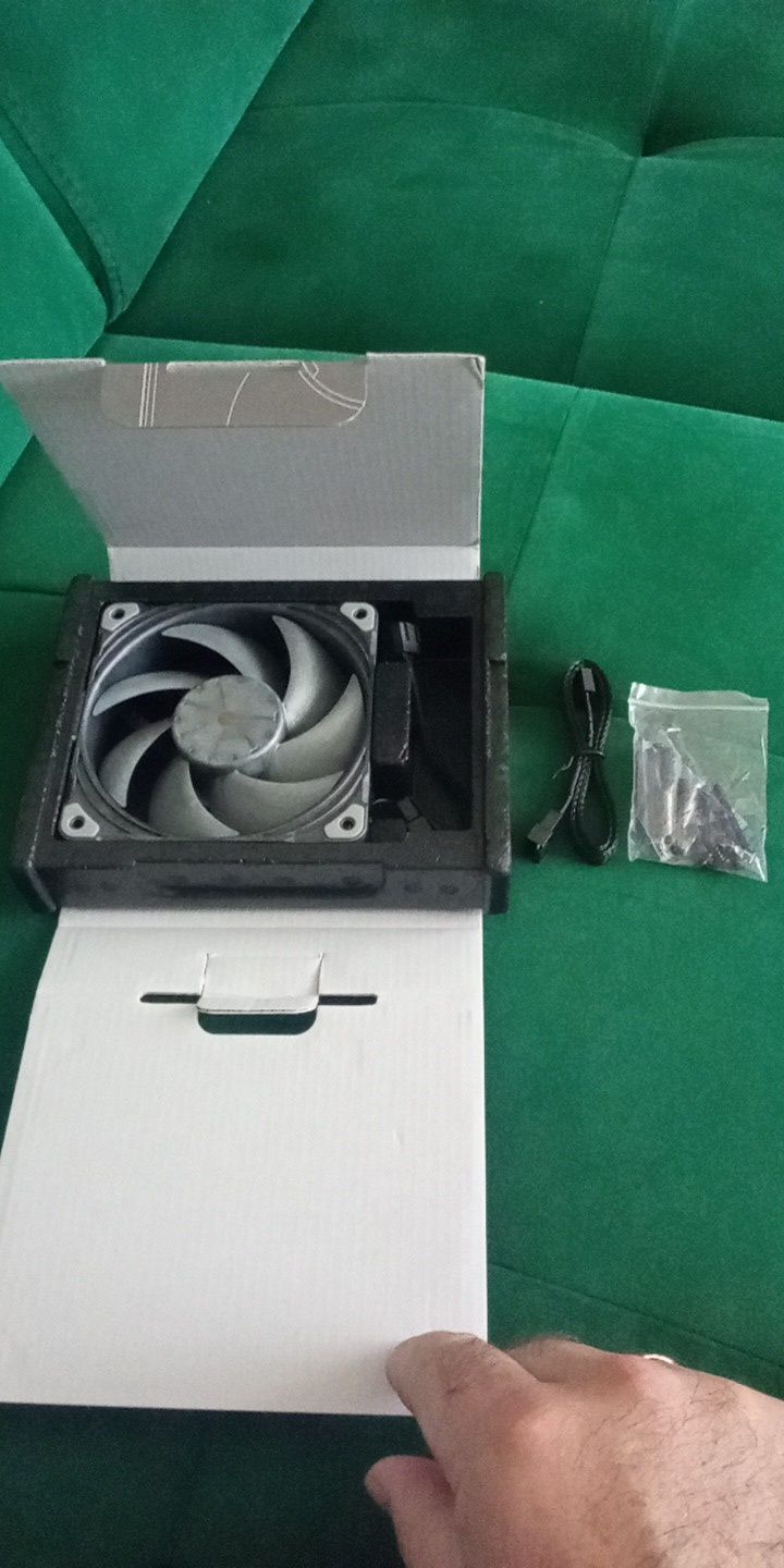Продам кулер phanteks t30
