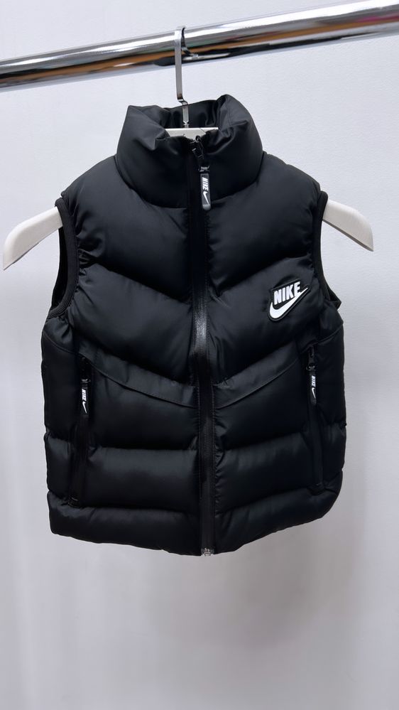 Жилетка nike tech fleece р1-14 лет