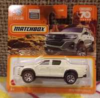 Matchbox 2018 Toyota Hilux auto samochód resorak zabawka dla dzieci