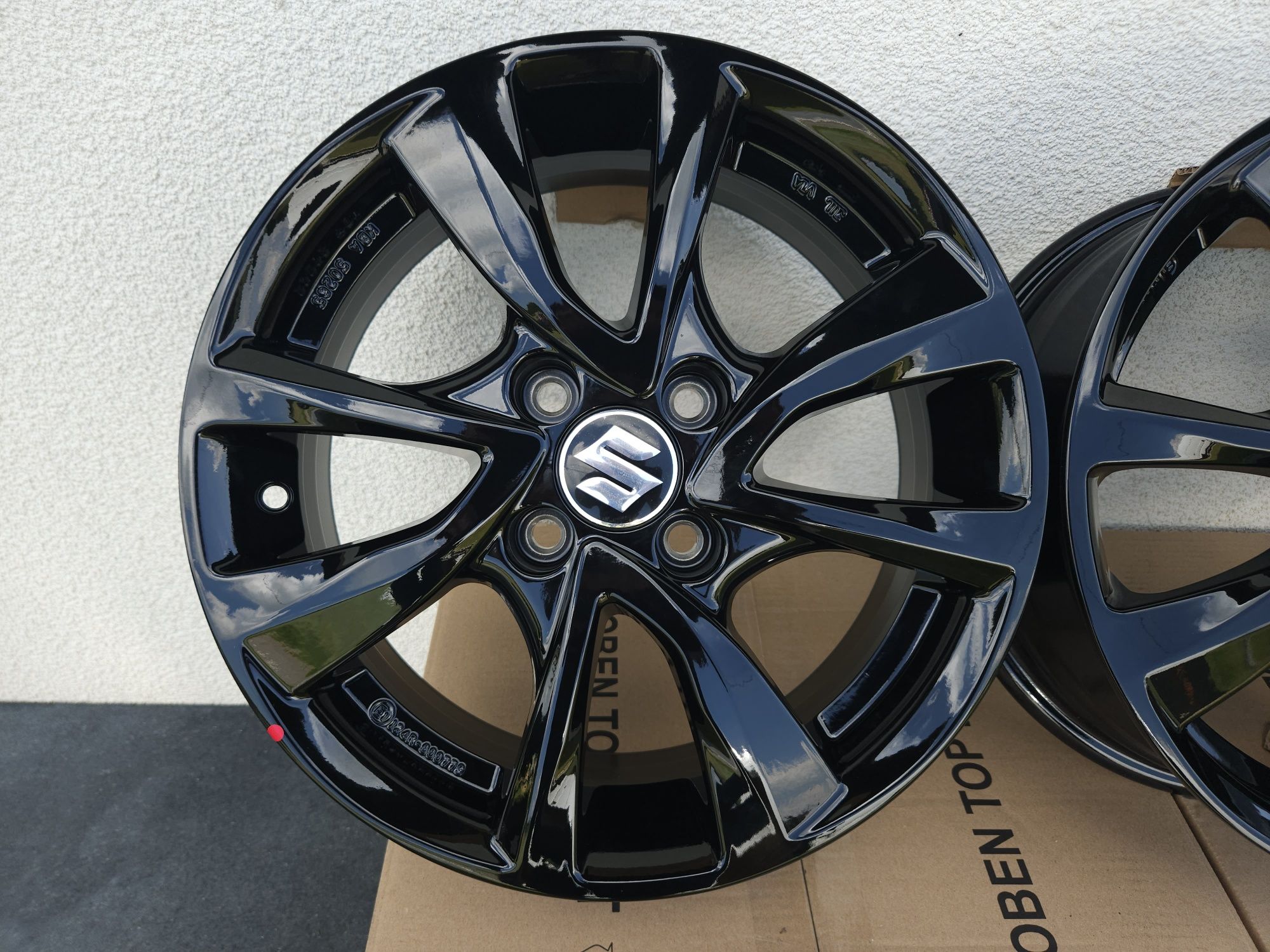 Suzuki Swift 15 " Nowe Felgi 4x100 Baleno Ignis Czarne Alufelgi