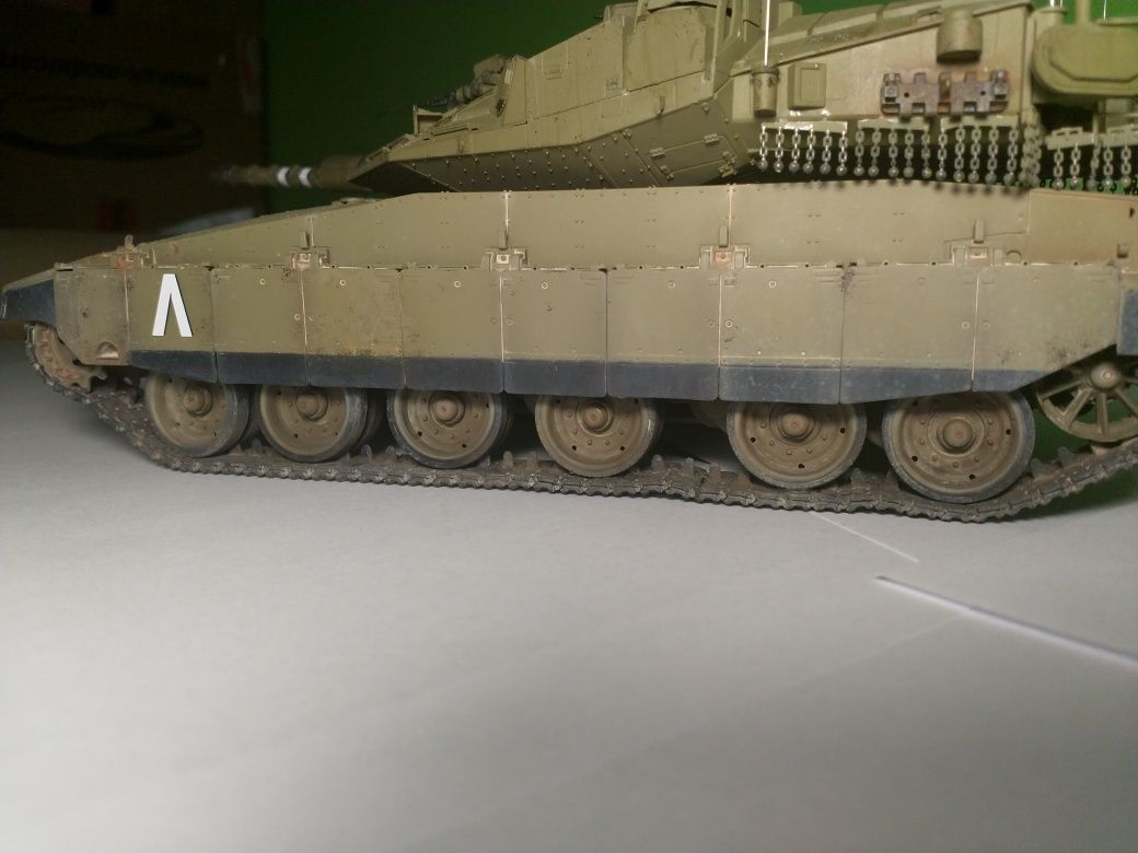 Merkava mk IV Trophy Meng 1:35