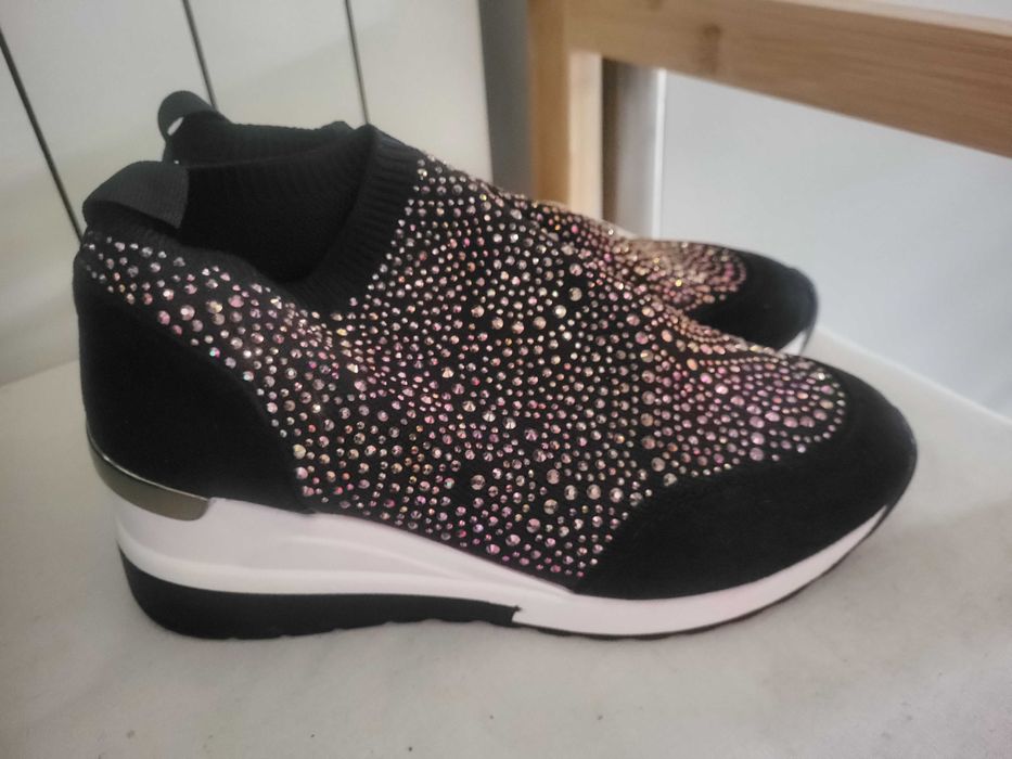 Buty Menbur rozmiar 37