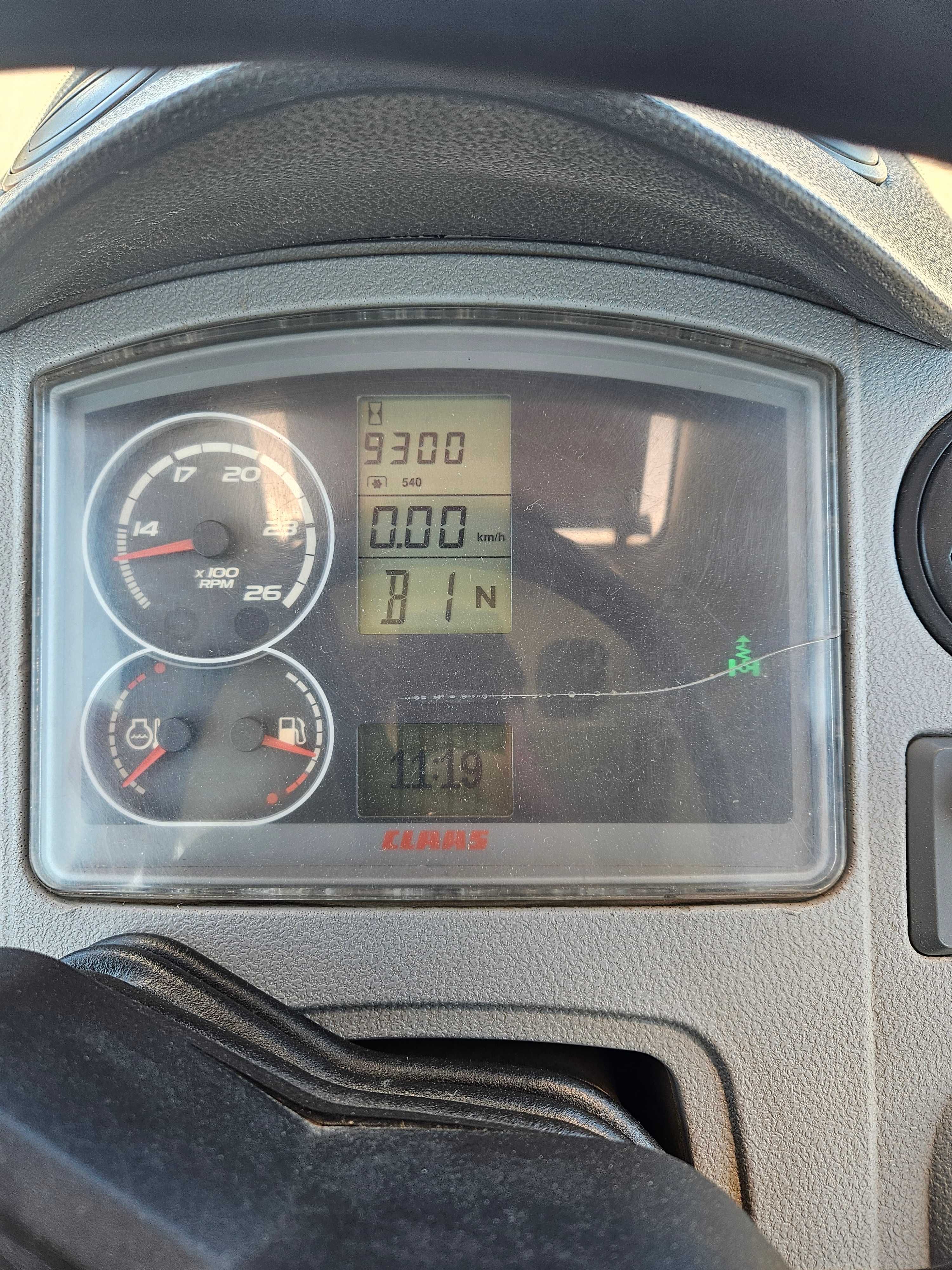 Ciągnik Claas ARION 640