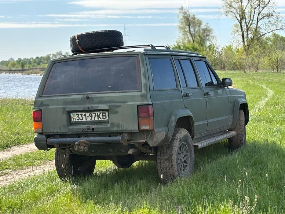 Jeep Cherokee 1995р