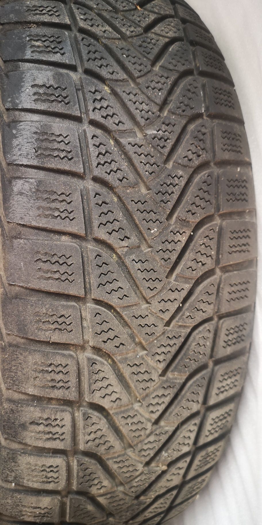 Felgi stalowe z oponami zimowymi Firestone 285/65R15 88T