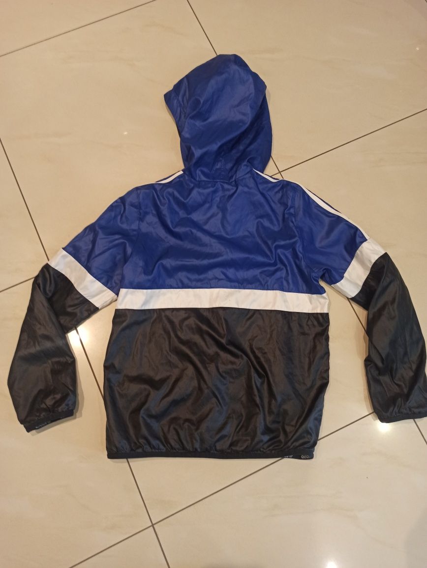 Bluza / lekka kurtka z kapturem Adidas rozmiar 140 cm (9-10 lat)