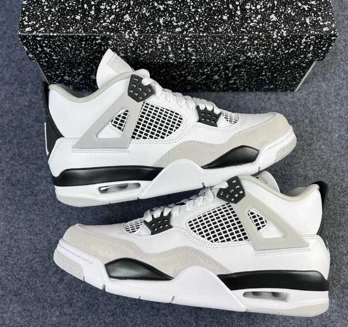 Buty damskie Trampk Jordan 4 Retro Military Black R.41