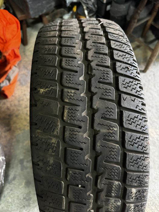 Opony zimowe 215/65 R16