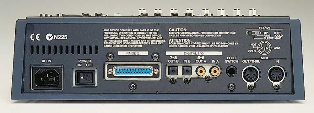 Roland3100 - mesa digital com case