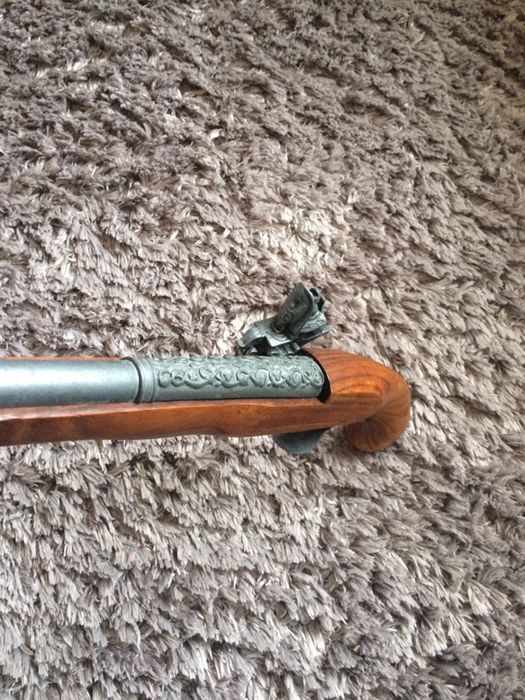 Pistola antiga de coleção (réplica)