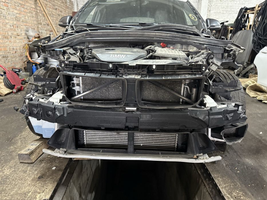 Установочна панель bmw x1 f48 передня панель bmw x1 f48 телевізор ф48