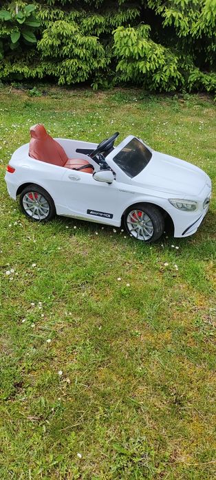 Autko elektryczne dla dziecka Mercedes AMG
