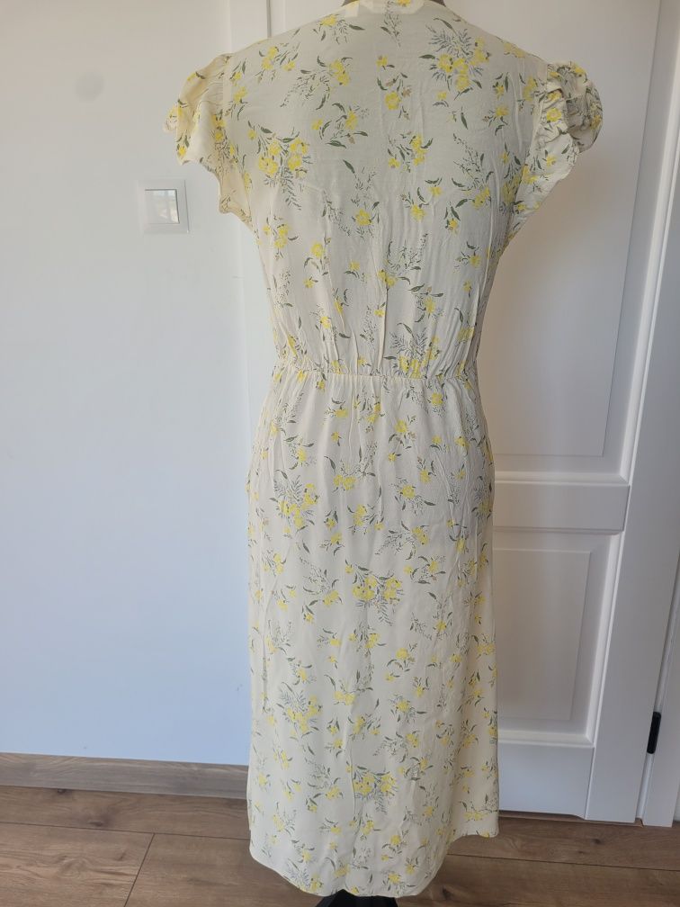 Sukienka w kwiaty Uniqlo