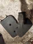 Filtr powietrza chrysler Voyager 2,4 benzyna