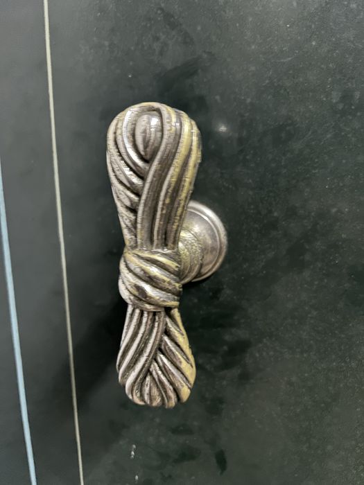 Cofre antigo em ferro