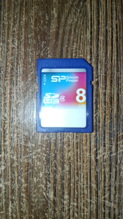 Флешка для цифрового фотоапарату "мильниця"  8gb ВСЕ ЩЕ АКТУАЛЬНО!