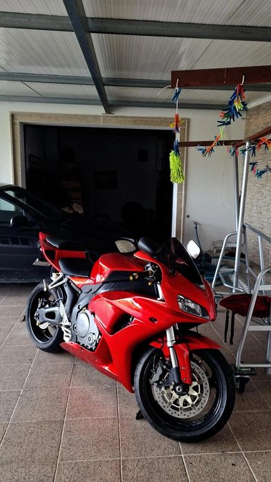 Honda cbr 1000 rr