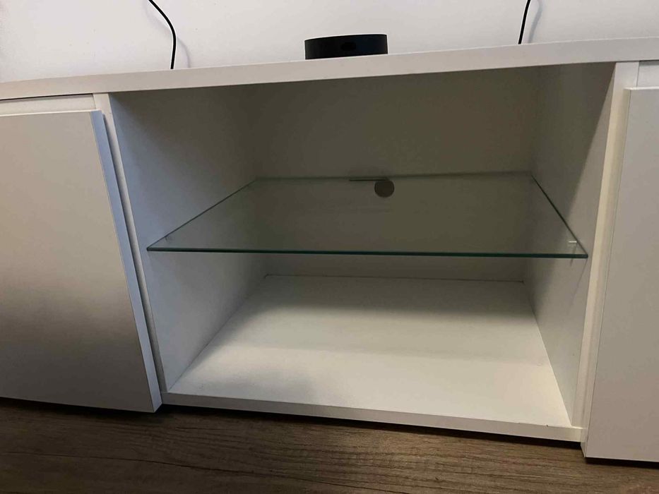 Podswietlana Szafka RTV