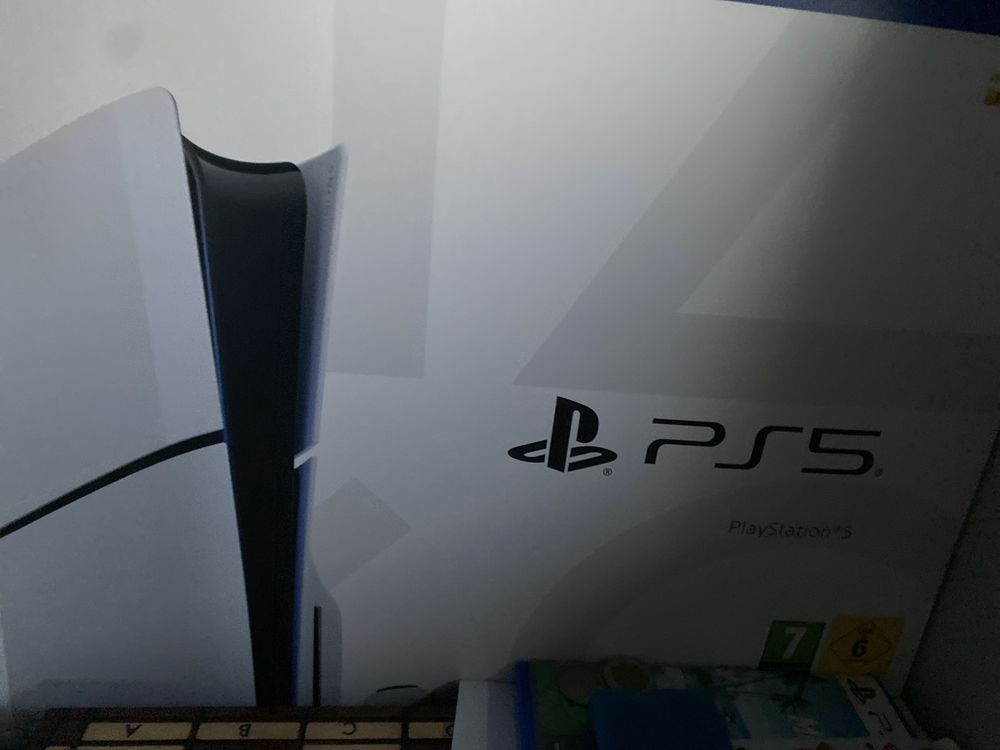 konsola PS5 slim z napęden