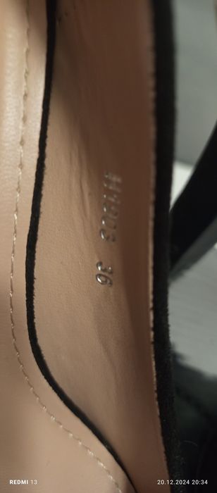 Buty na obcasie z platformą