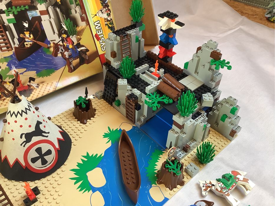 Lego 6766 Rapid River Village western indianie system