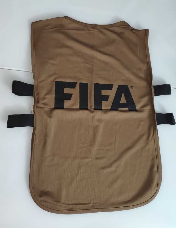 FIFA - 10 x Znaczniki Piłkarskie Markery Kamizelki Bibs Plastrony