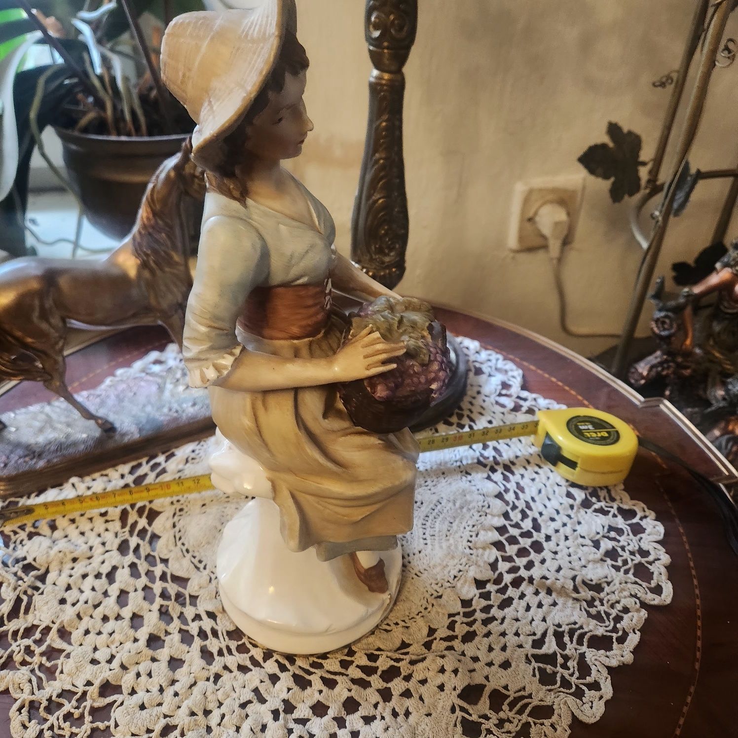 Figurka ceramika