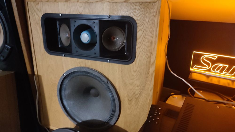 Zestaw kolumn stereo Isophon K3031 replika