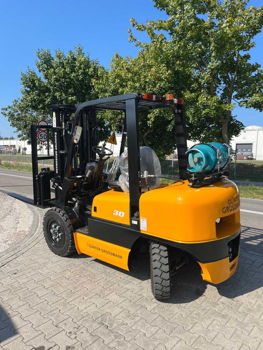 Wózek widłowy  Gunter Grossmann LPG 3 T duplex. Silnik Kubota