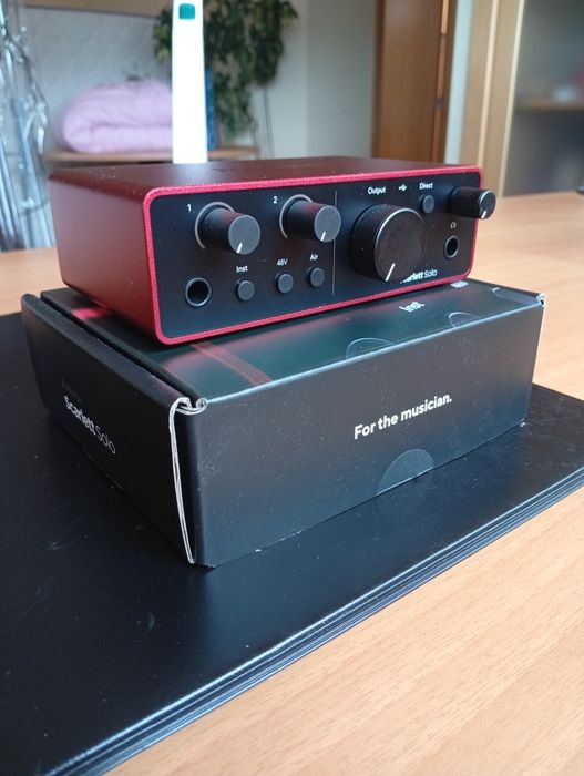 Interface focusrite solo 4 geração recente Nova