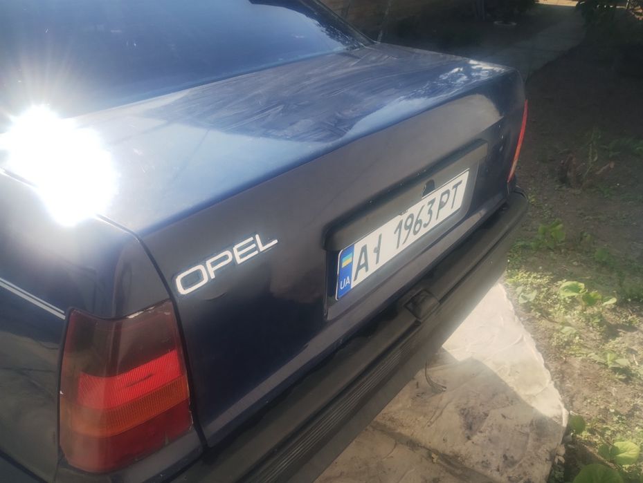 Опель кадет 1.3. бензин