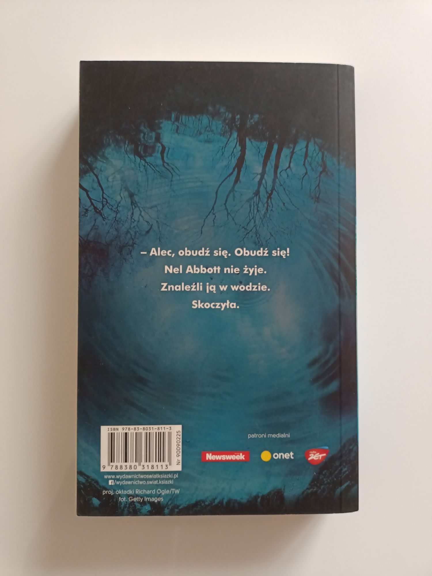 Książka, thriller "Zapisane w wodzie" Paula Hawkins