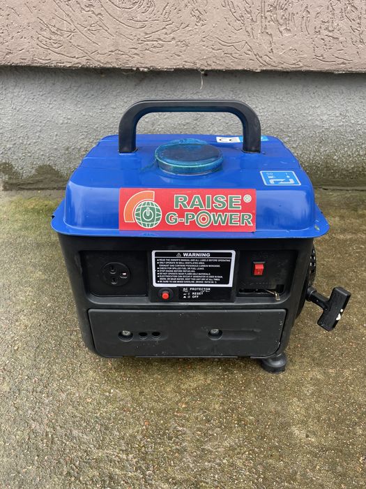 Двухтактний бензиновий електроненератор 750 Вт /300мл -година